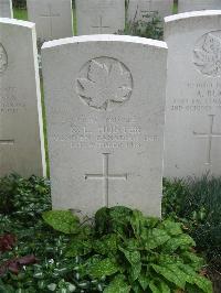 Canada Cemetery Tilloy Les Cambrai - Hunter, Kenneth Lorne